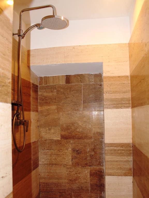 Hella Ibernesi 23 Fori Imperiali Inn, New Gestion! Roma Cameră foto