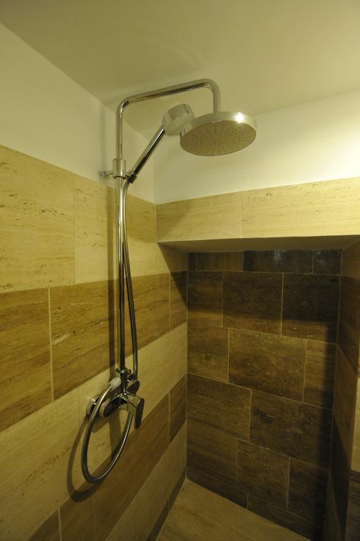 Hella Ibernesi 23 Fori Imperiali Inn, New Gestion! Roma Cameră foto